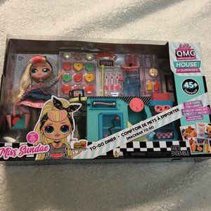 L.O.L. Surprise! OMG to-Go Diner Playset 45+ Surprises - Miss Sundae Doll